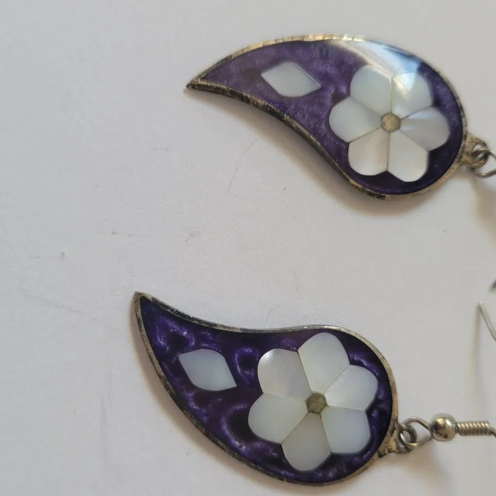 Vintage Mexican Alpaca Silver MOP Floral Drop Earrings - Picture 2 of 4
